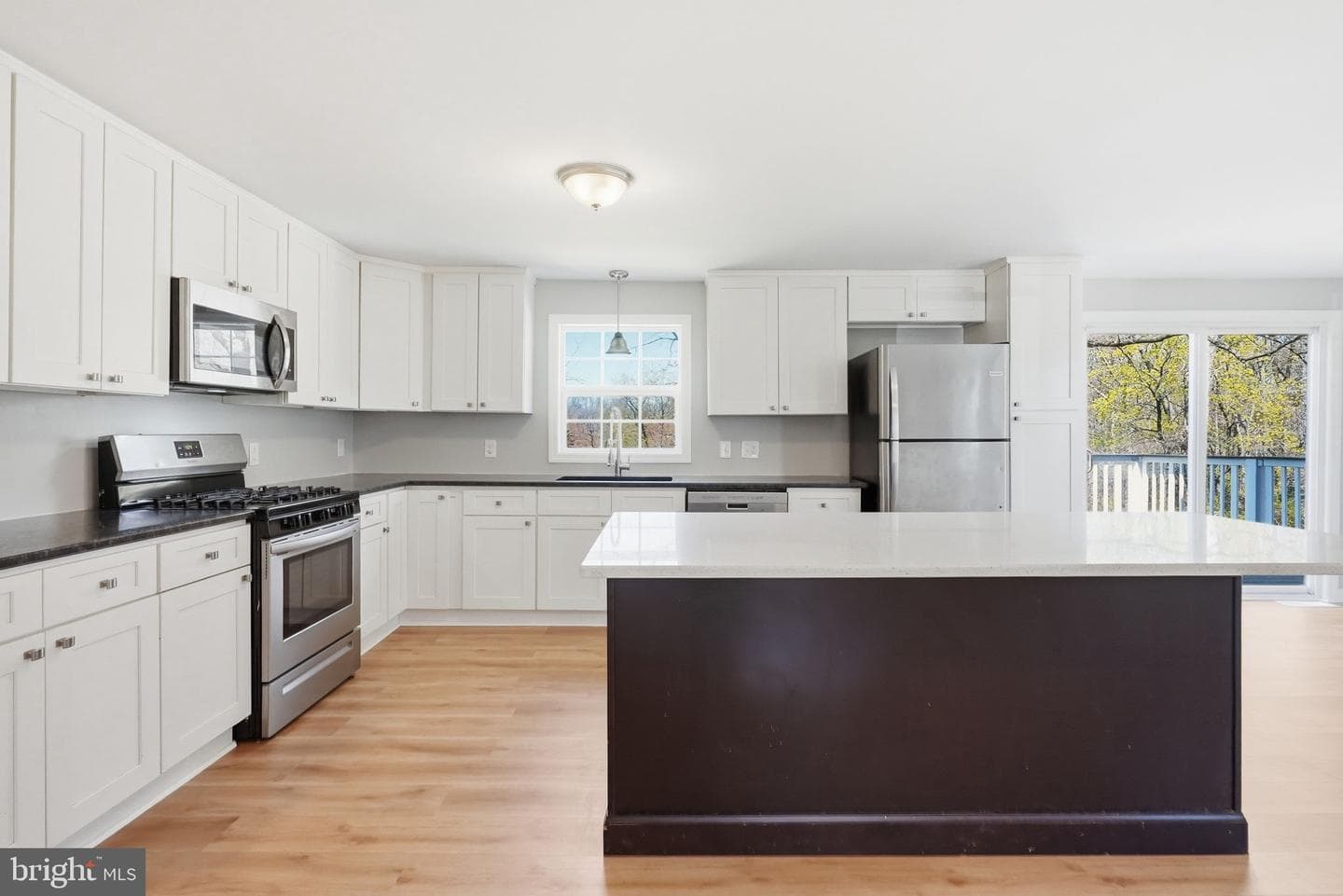 123 E Harmony Road photo 13