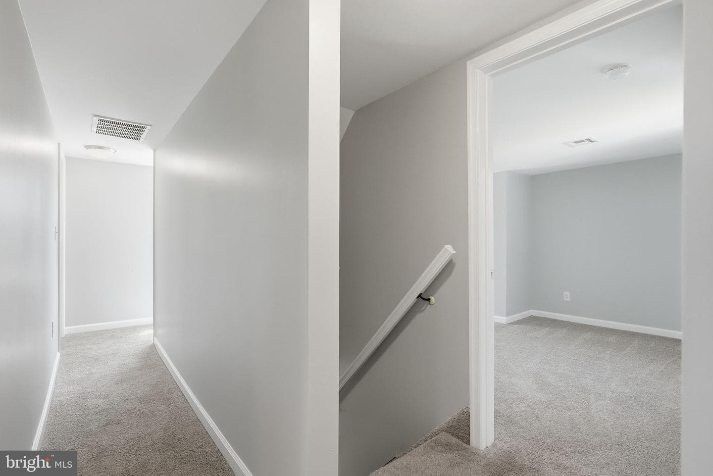 123 E Harmony Road photo 43