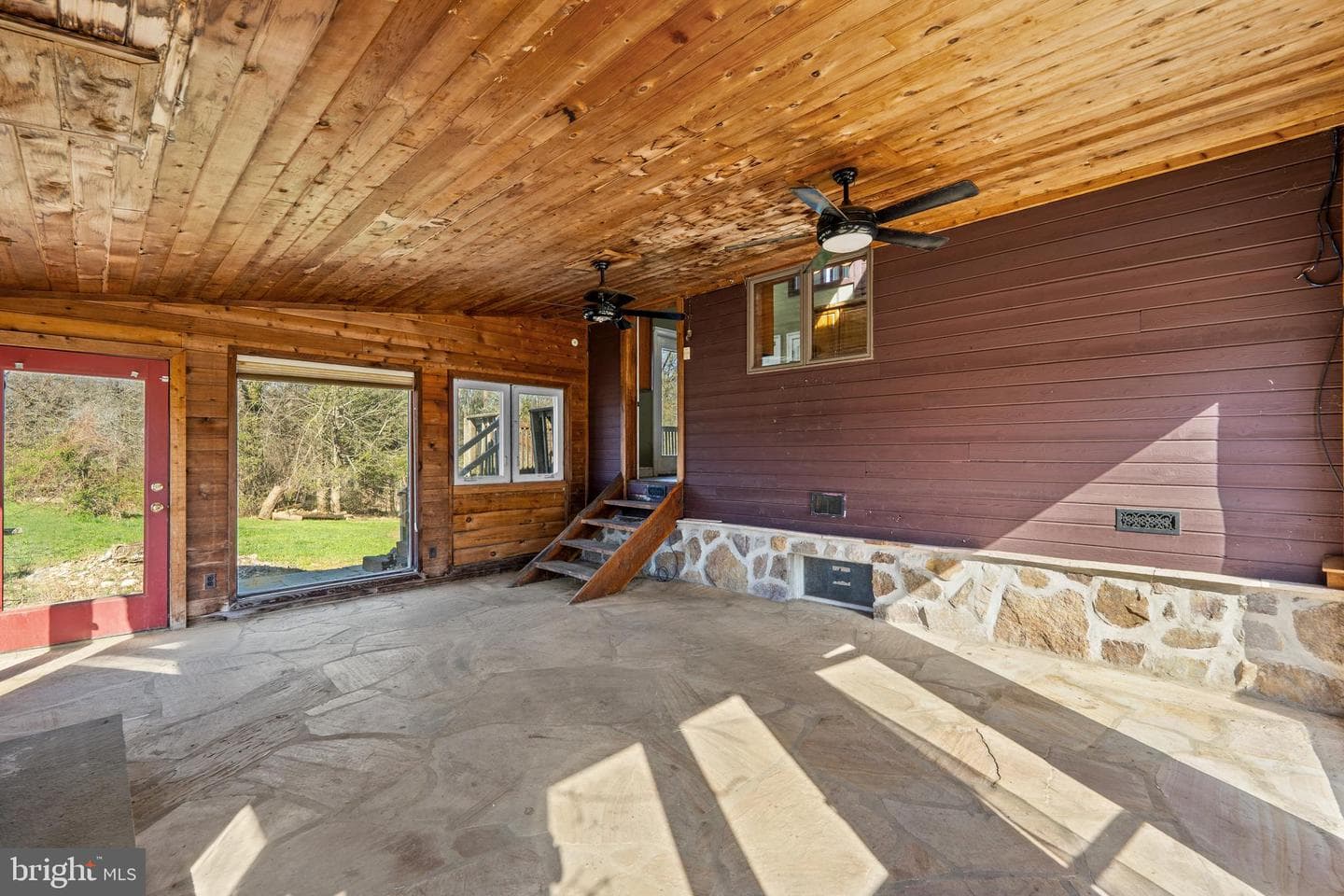 1728 Valley Lane photo 19