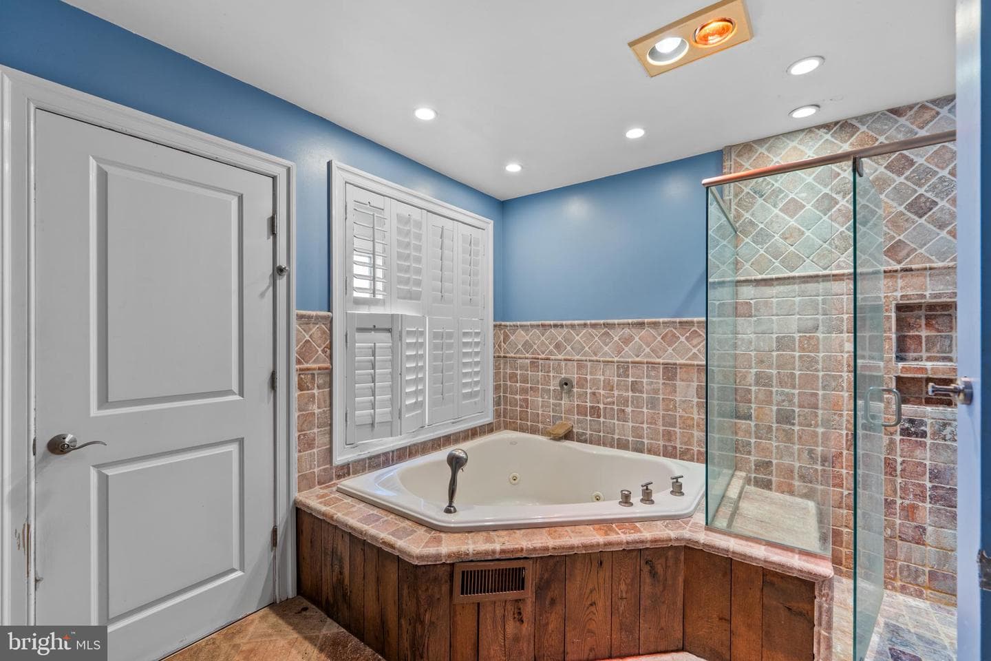 1728 Valley Lane photo 25