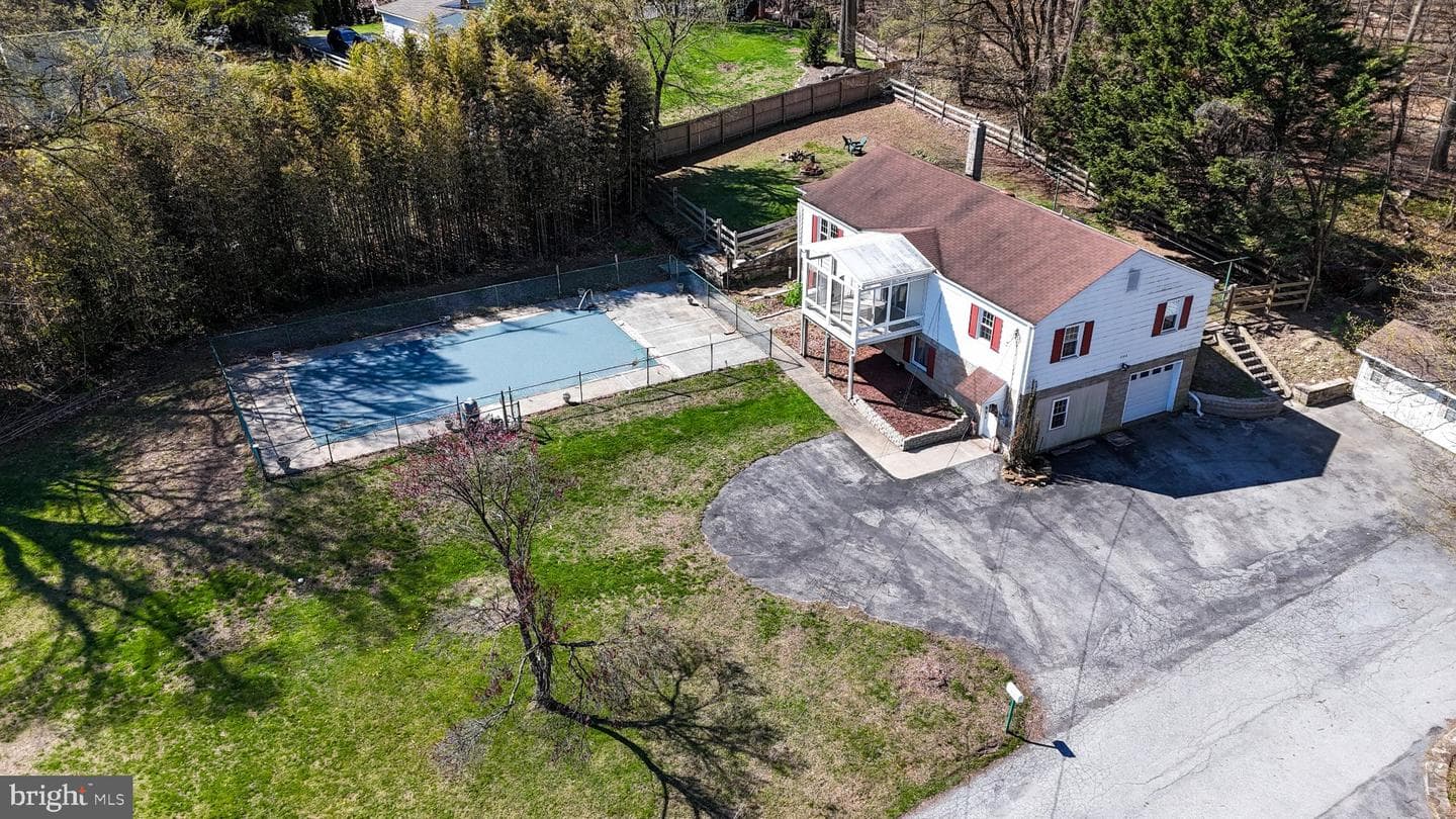 2512 Grandview Road photo 5