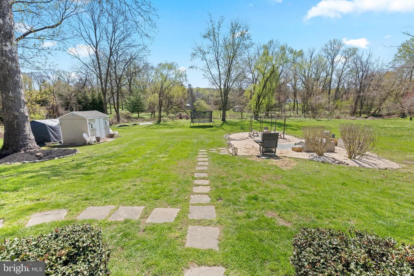 174 Coldstream Drive photo 37
