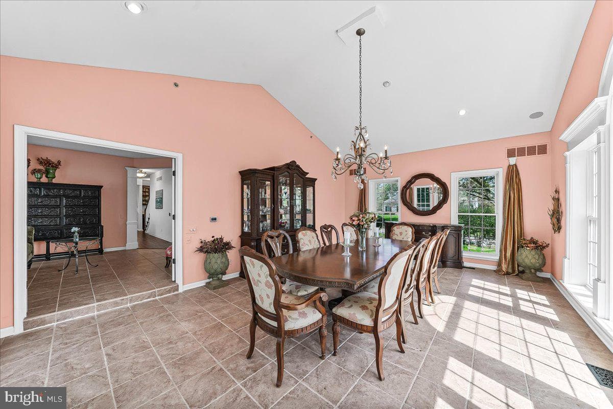 26 Saddlebrook Lane photo 18