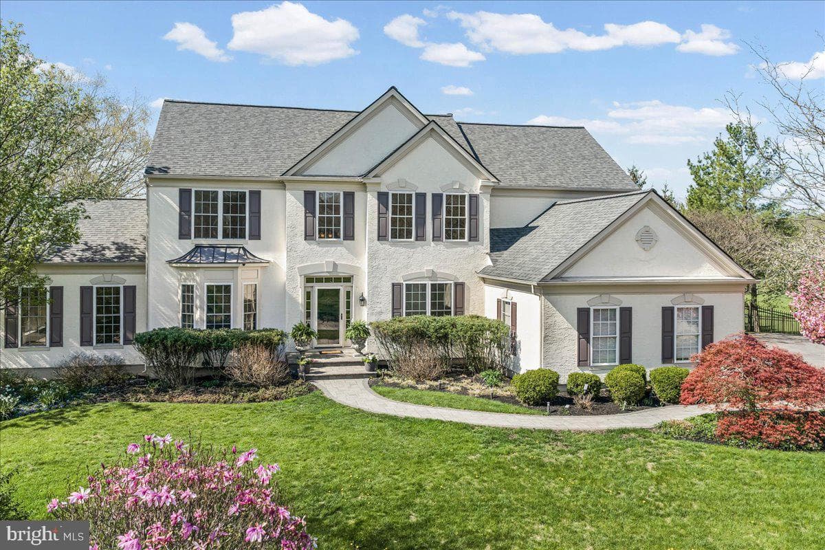 26 Saddlebrook Lane photo 2