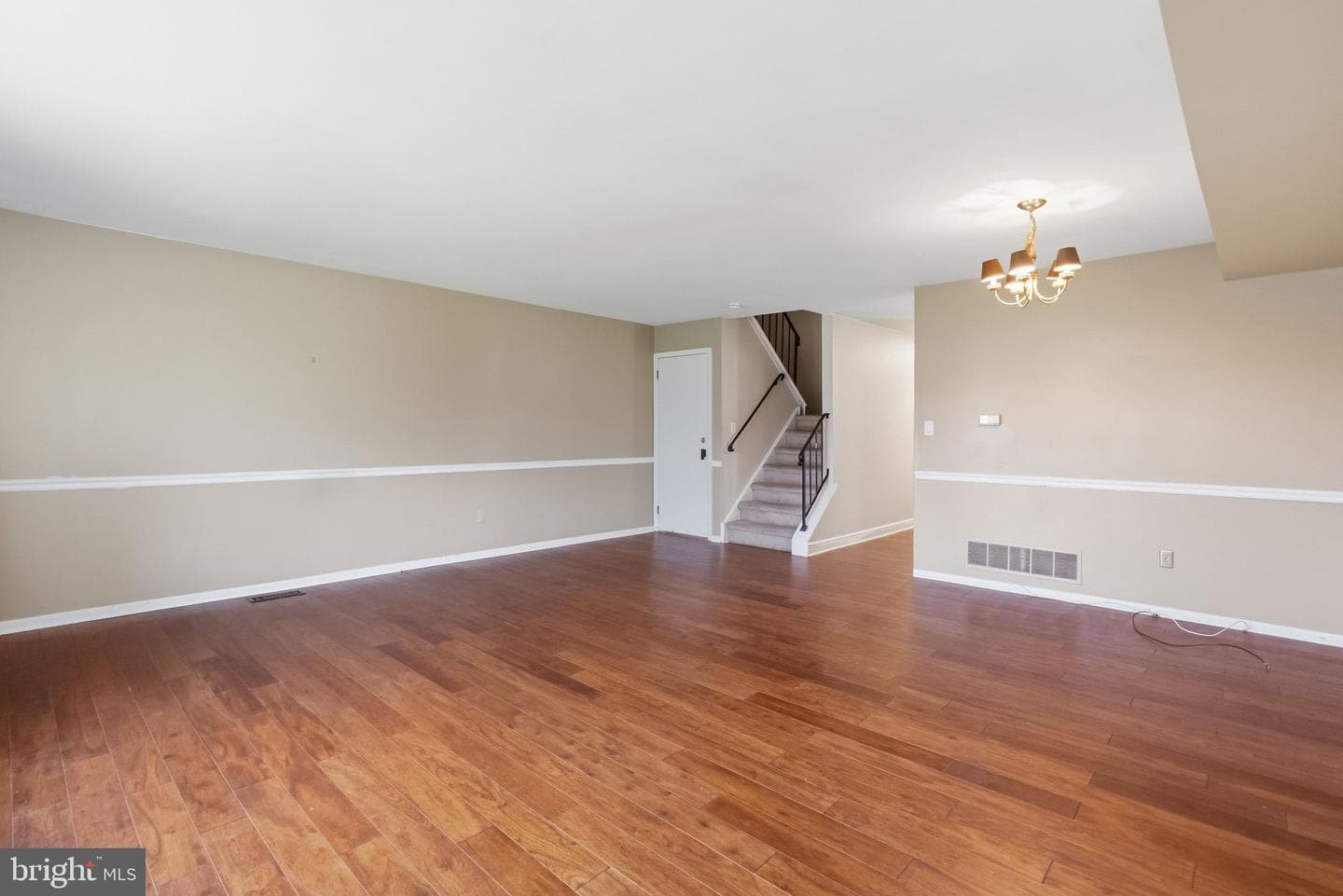 262 Carlyn Court photo 18