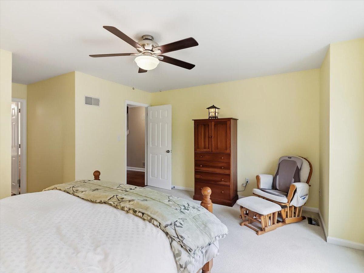 54 Saddler Drive photo 14
