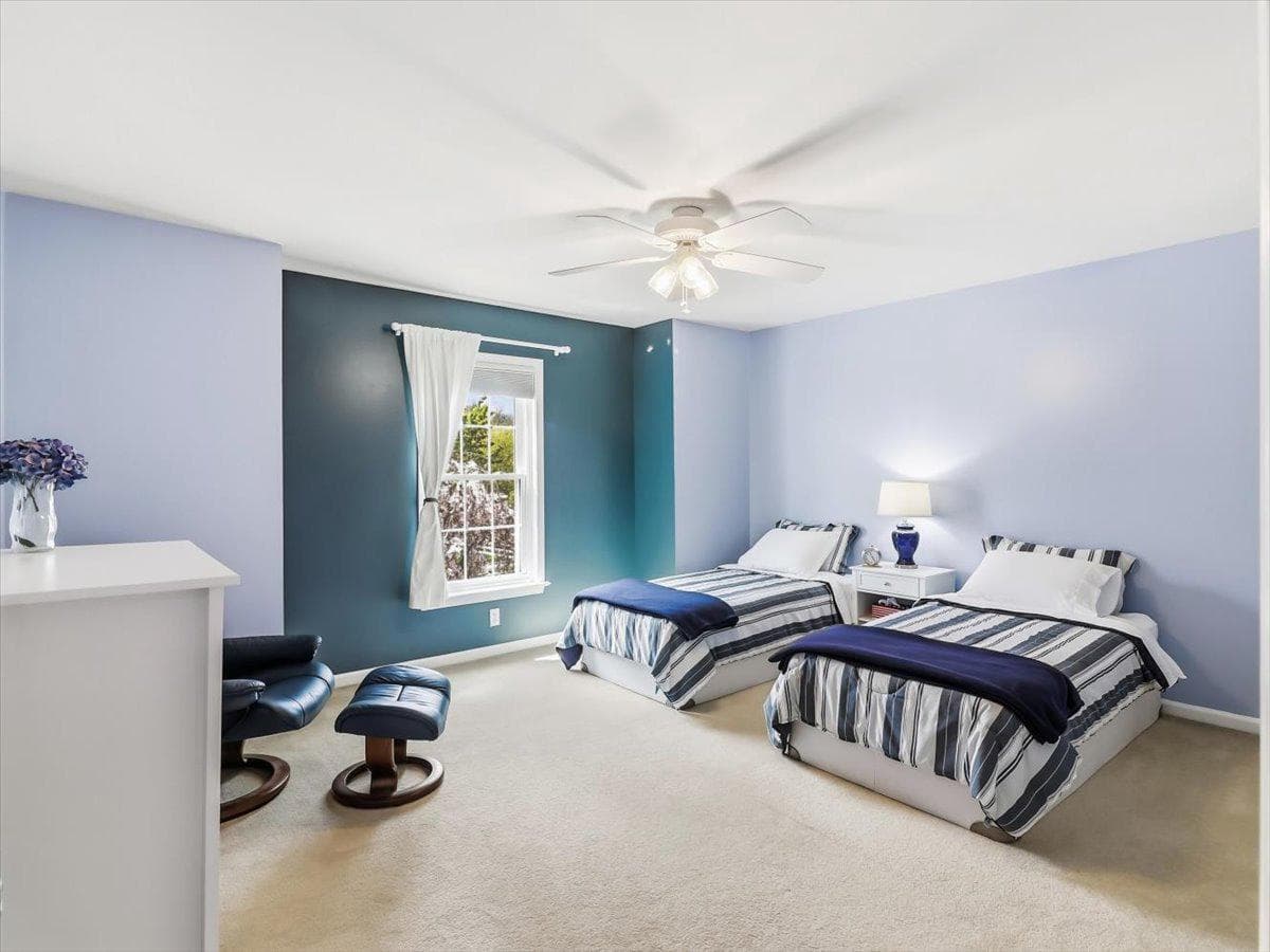 54 Saddler Drive photo 18