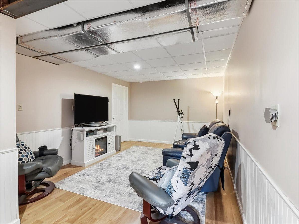 54 Saddler Drive photo 22