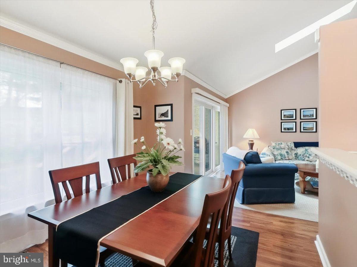 54 Saddler Drive photo 7
