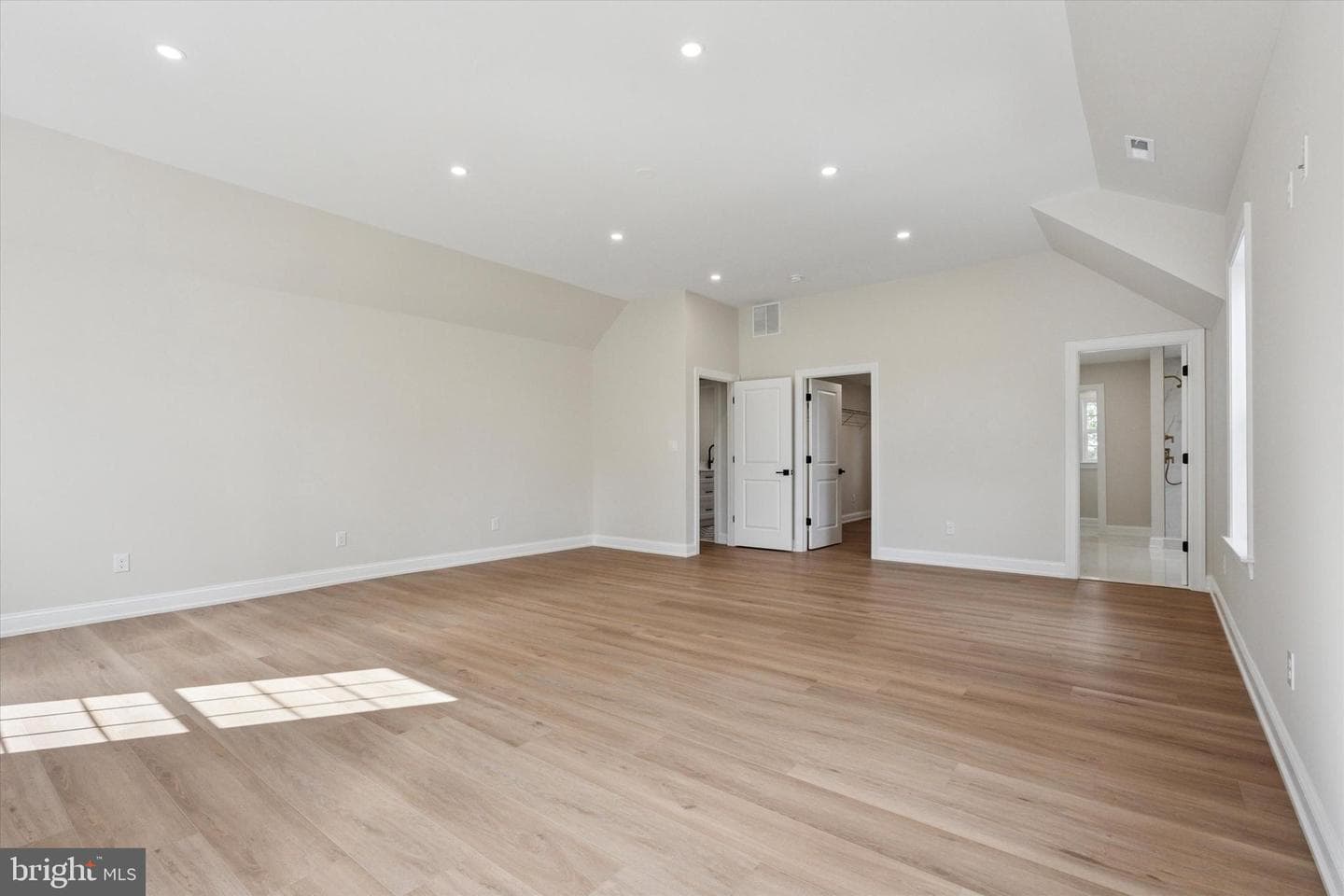 896 Conestoga Road photo 16