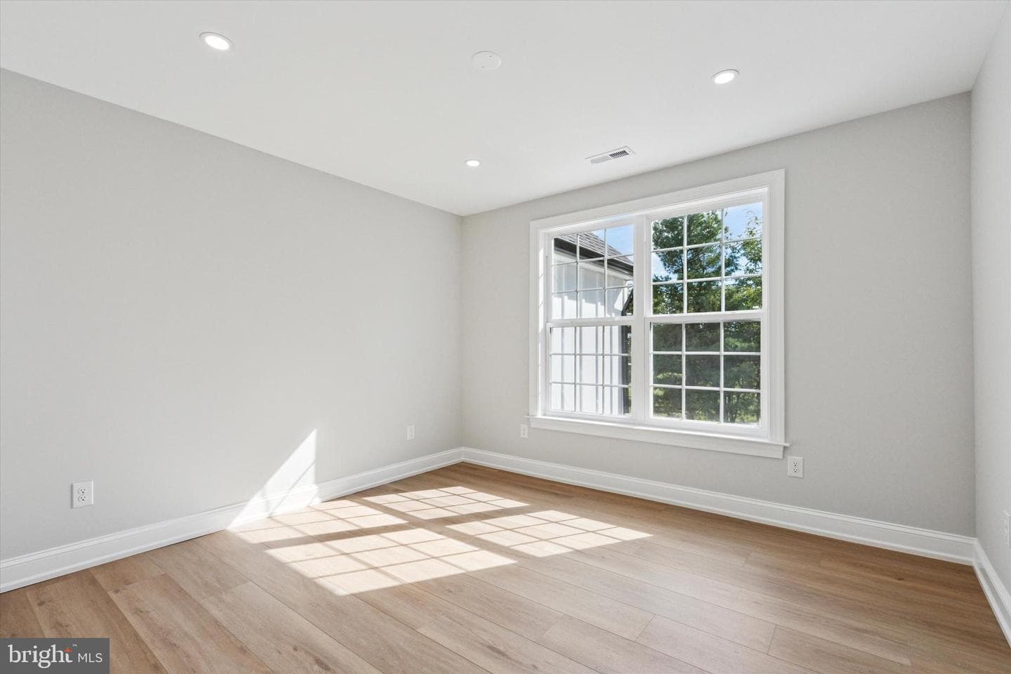 896 Conestoga Road photo 24