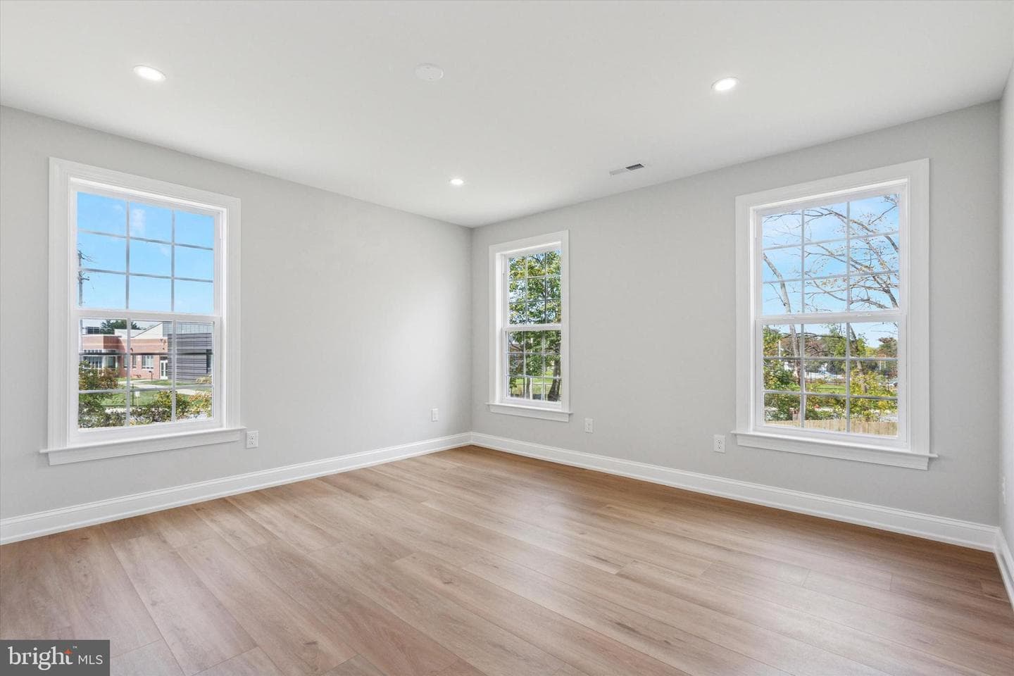 896 Conestoga Road photo 25