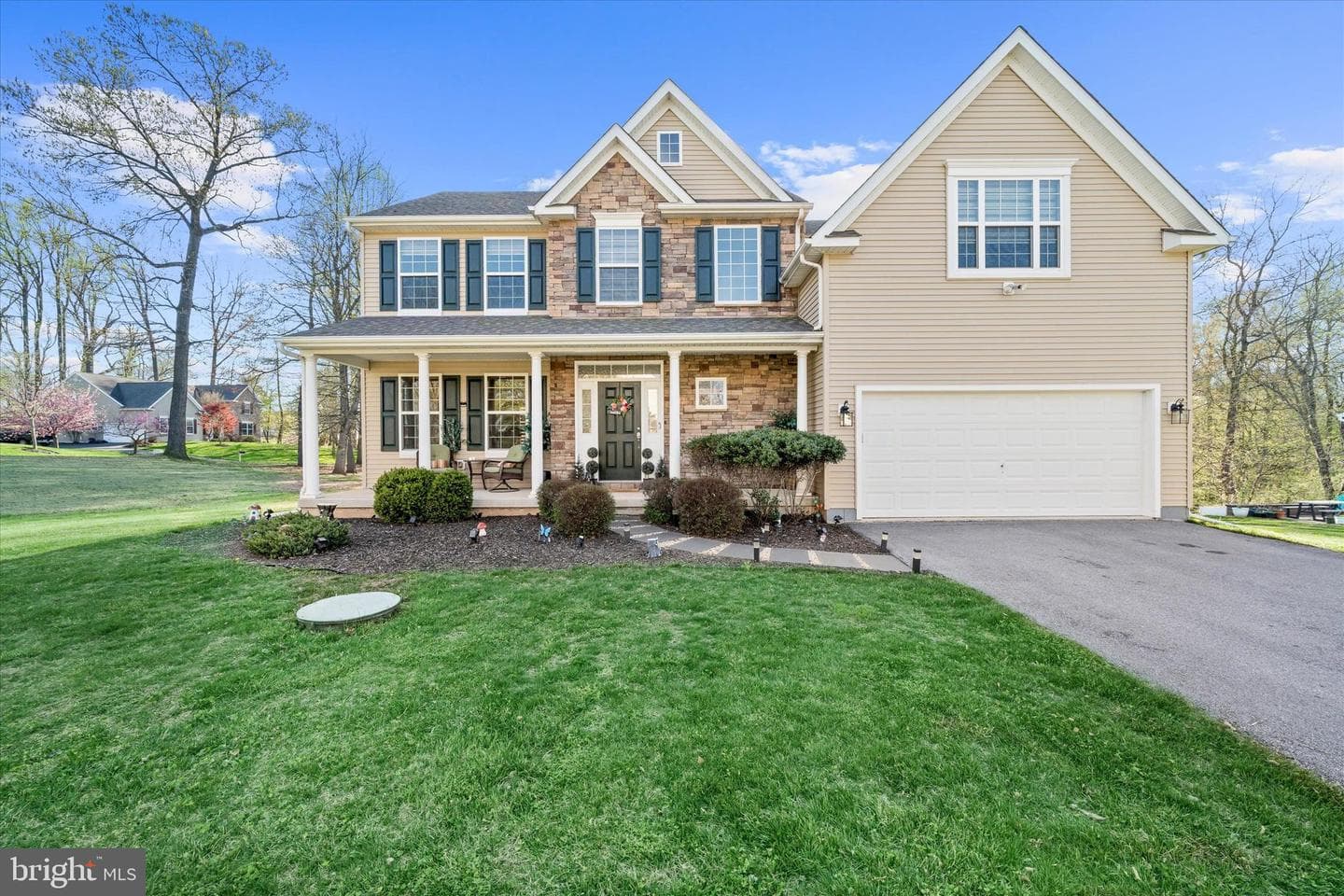 400 Buttonwood Lane