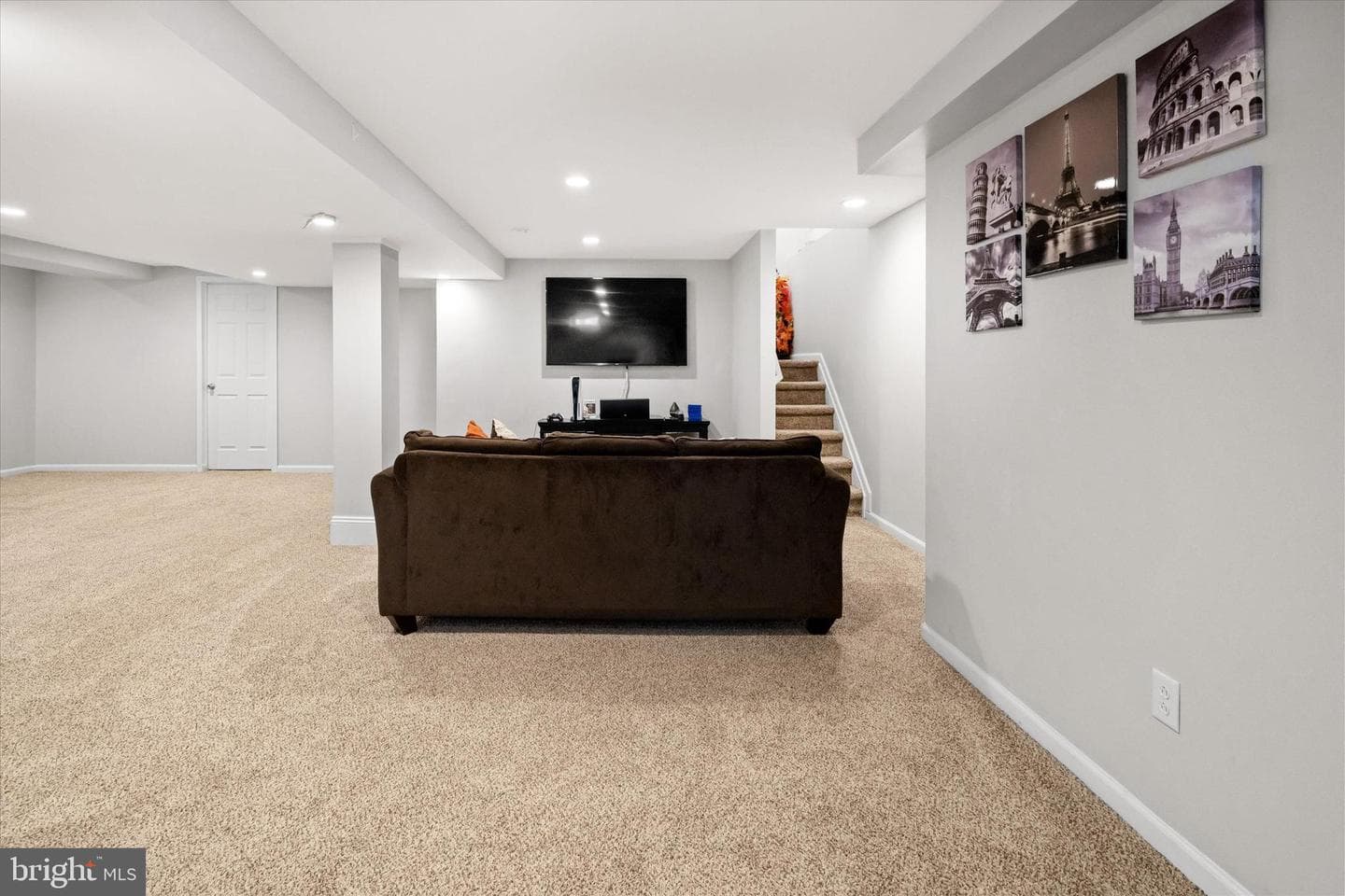400 Buttonwood Lane photo 31