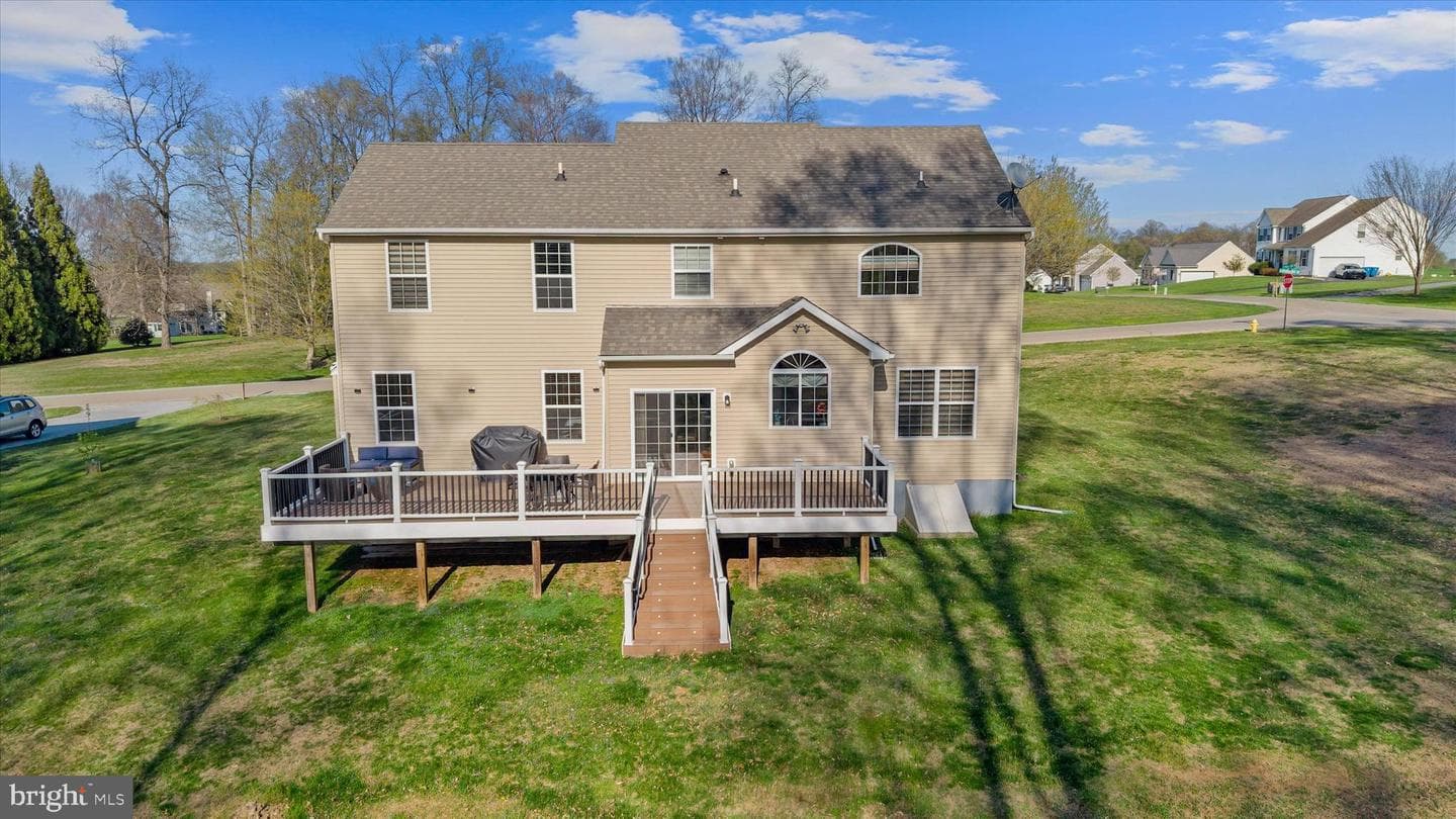 400 Buttonwood Lane photo 35