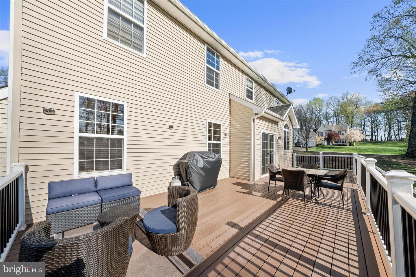 400 Buttonwood Lane photo 36