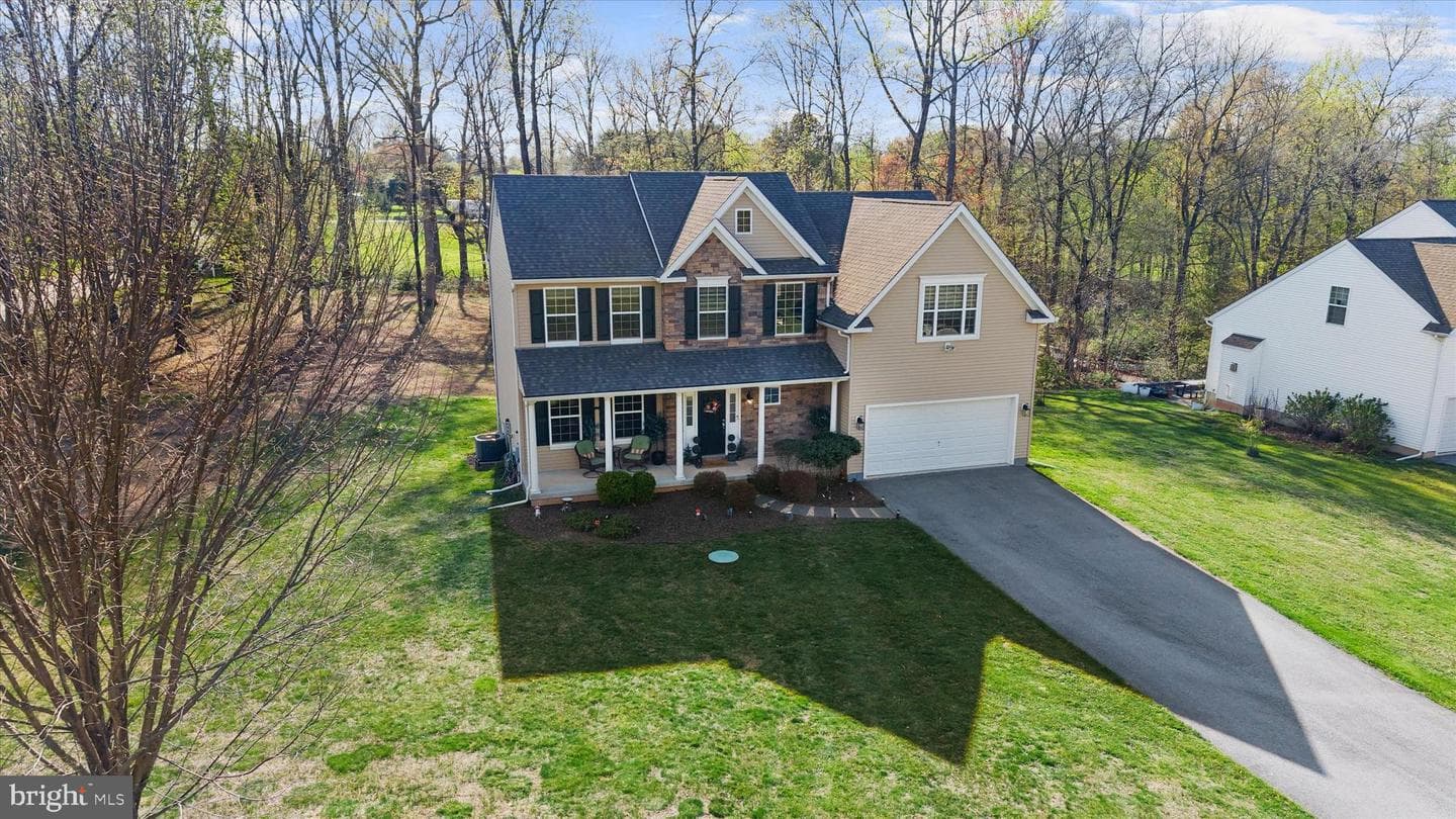 400 Buttonwood Lane photo 5