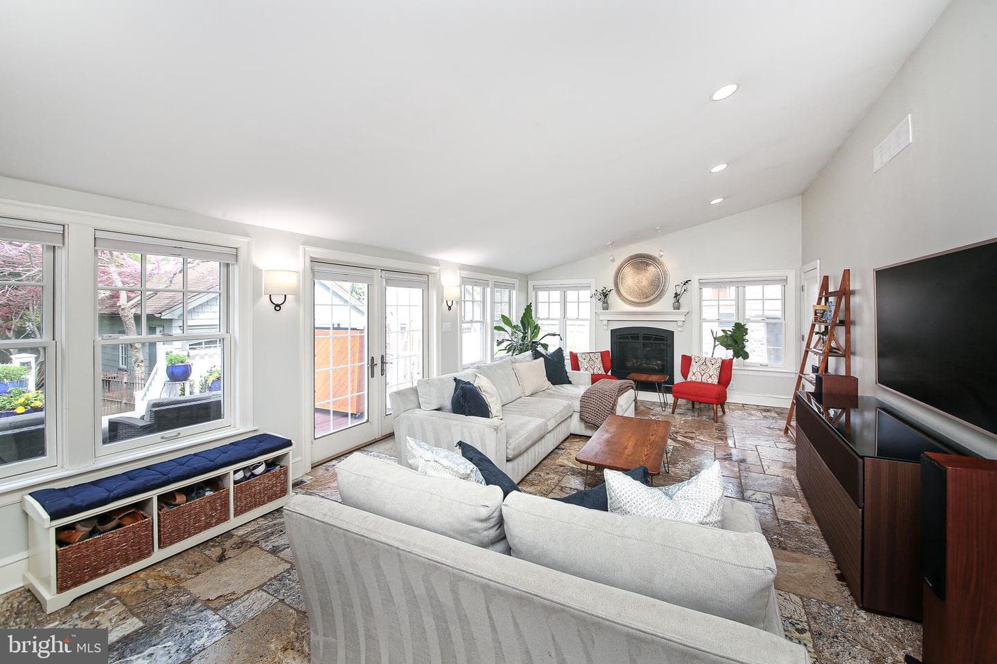 20 Hillside Road photo 13