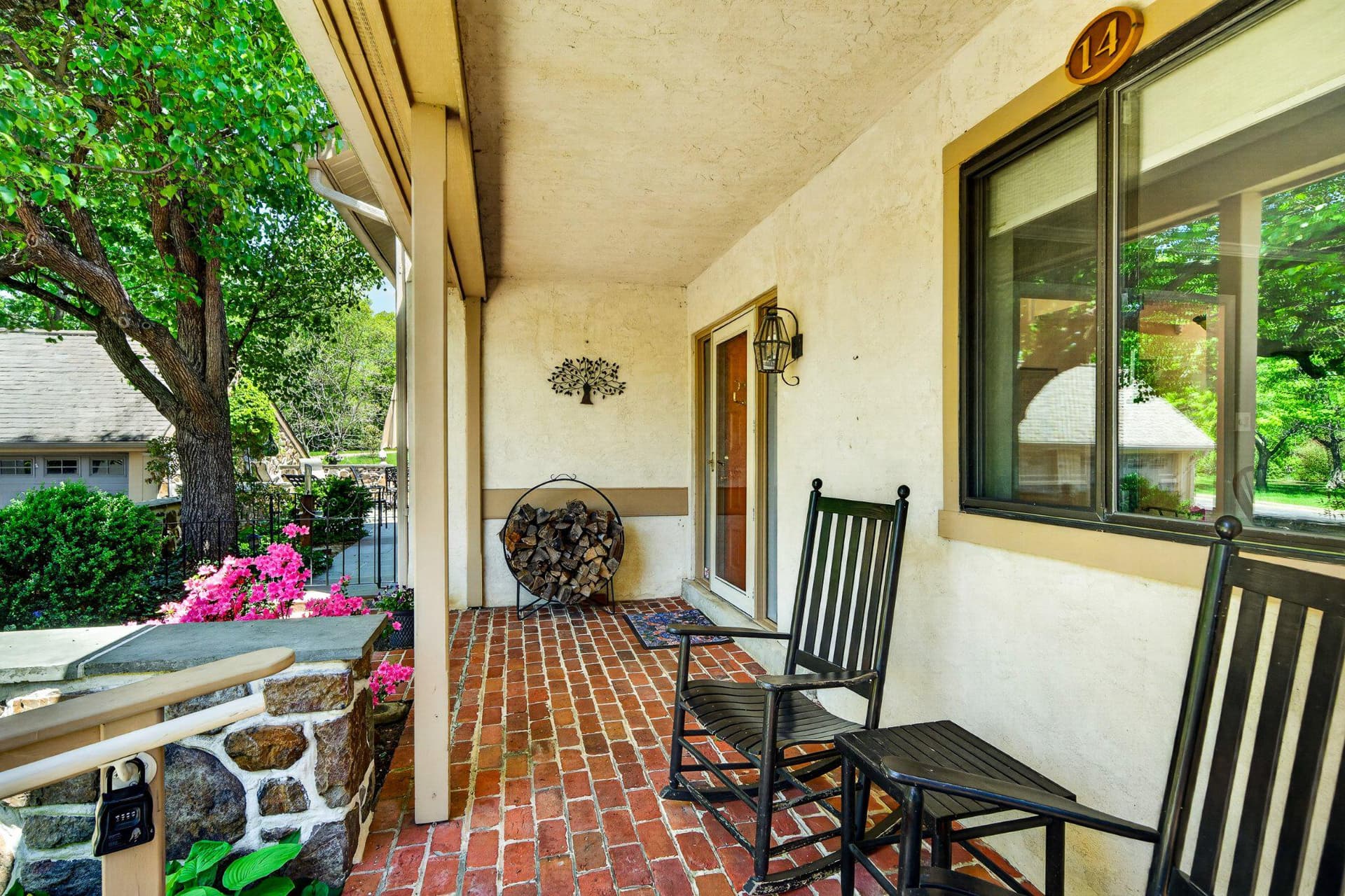 14 Sugar Knoll Drive photo 2