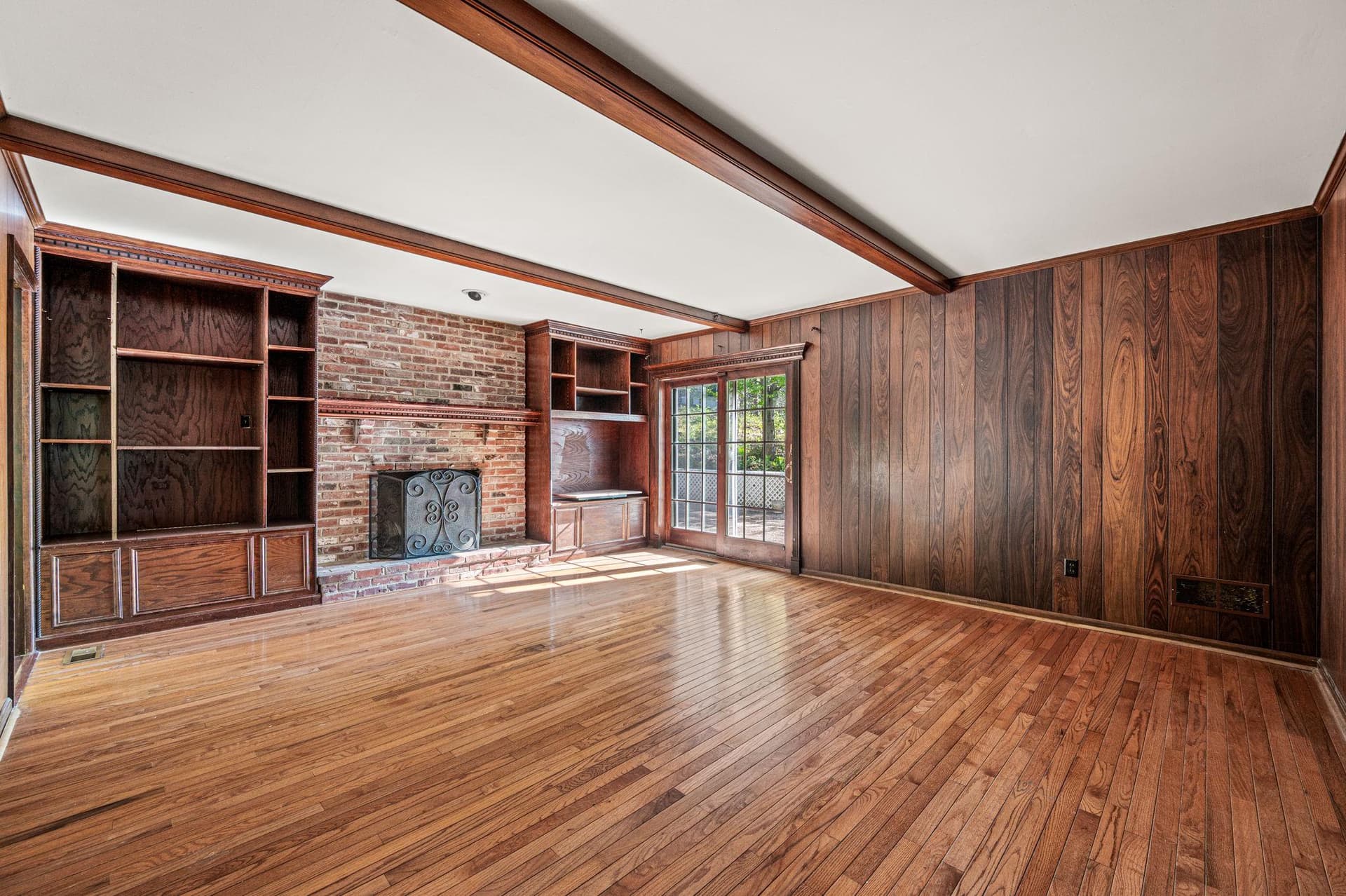 346 N Woodmont Drive photo 24