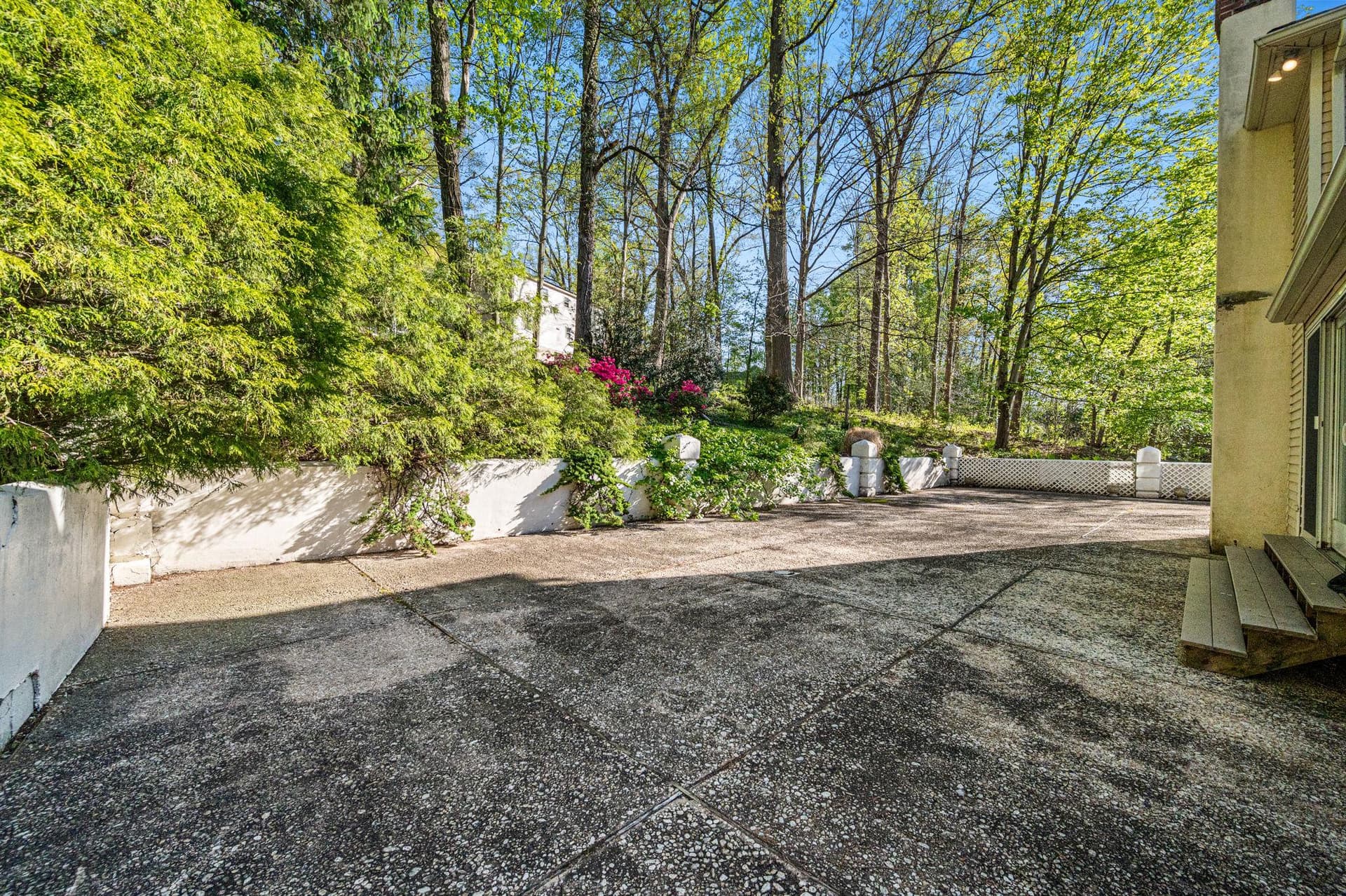 346 N Woodmont Drive photo 42