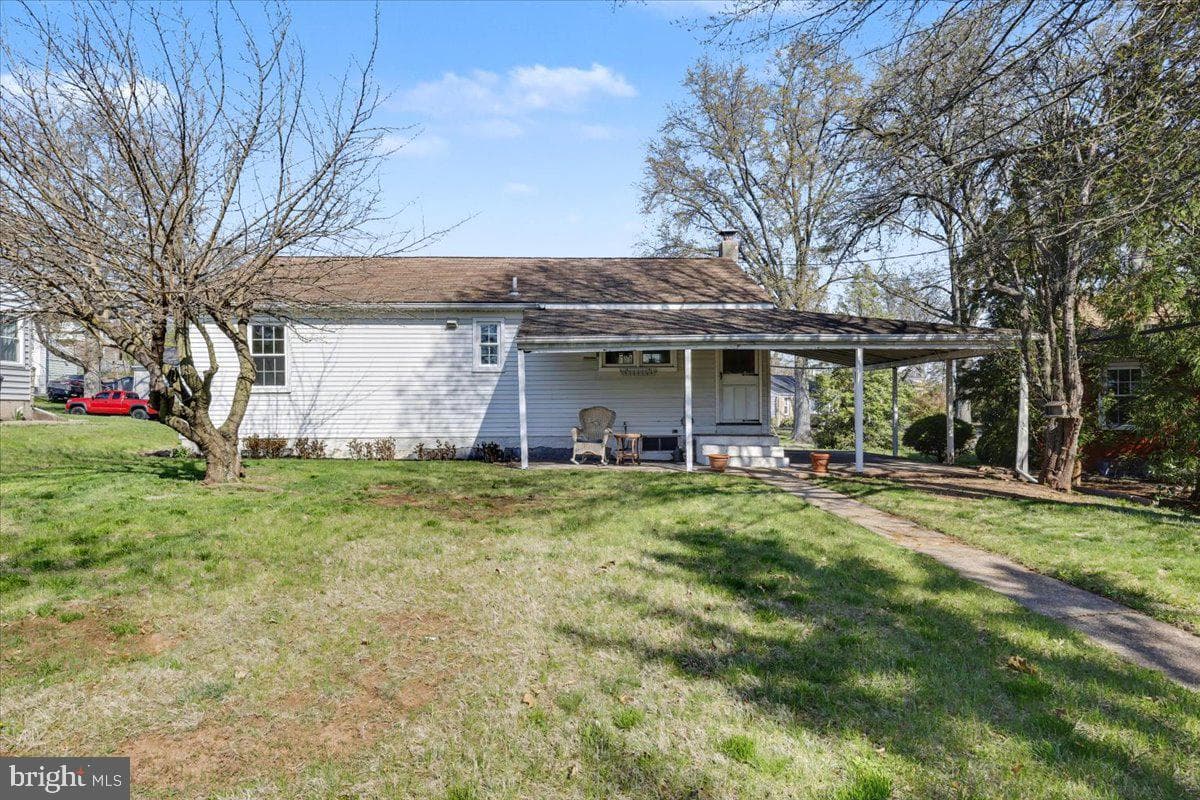 1204 Madison Avenue photo 28