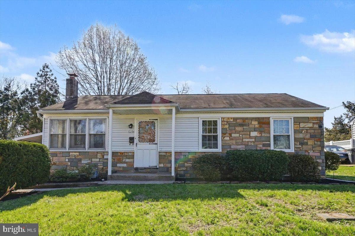 1204 Madison Avenue photo 3