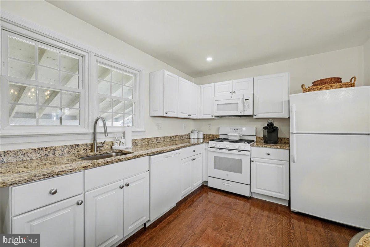 1204 Madison Avenue photo 8