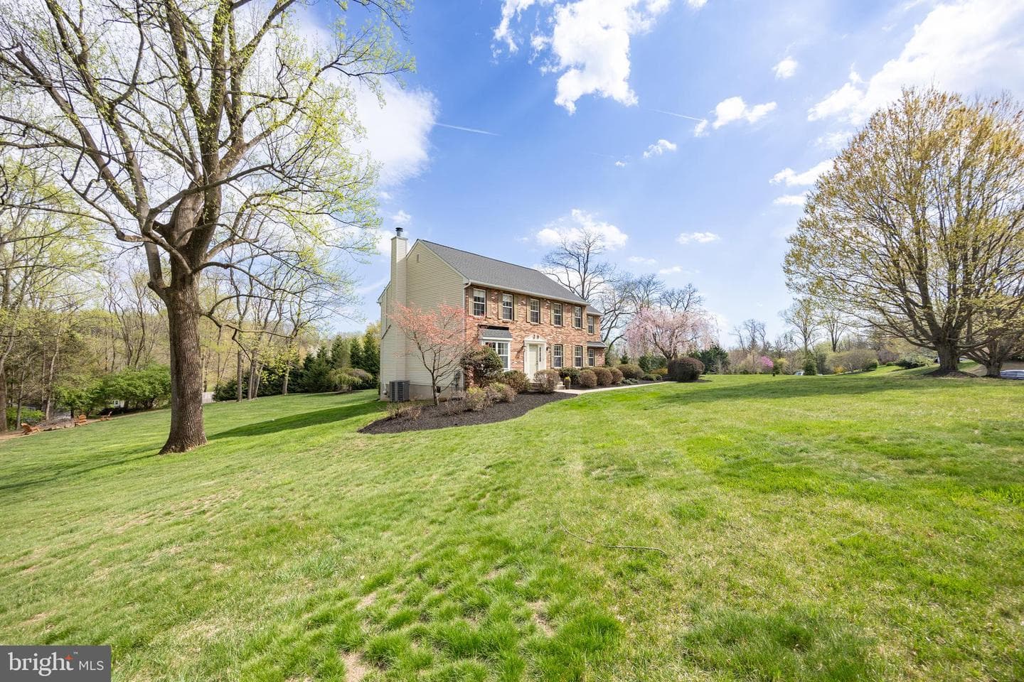 108 Wooded Acres Lane photo 3