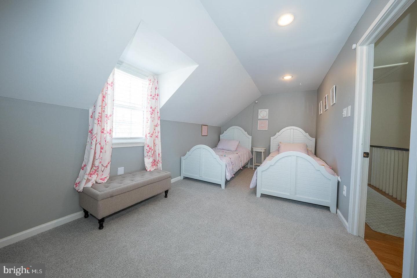 30 Midland Avenue photo 21
