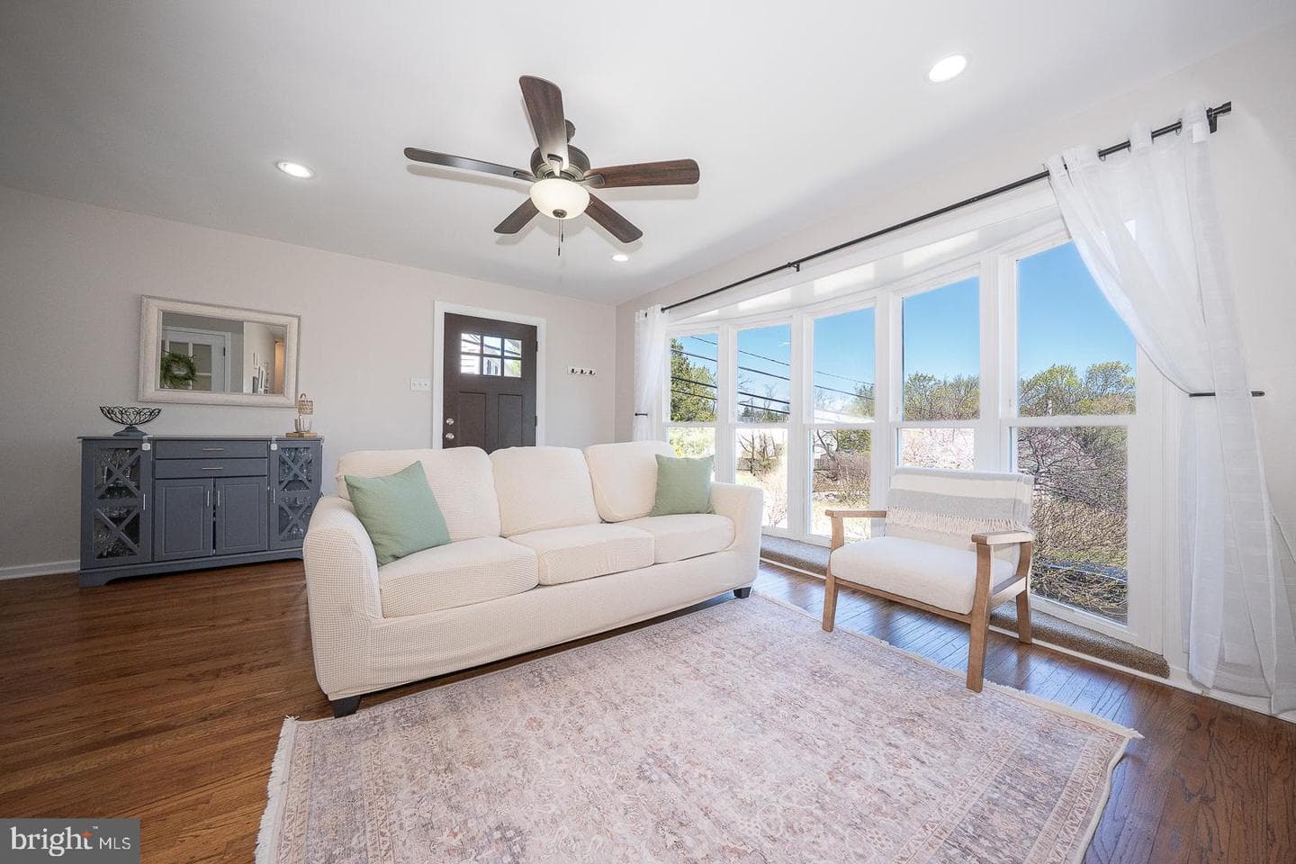 30 Midland Avenue photo 4
