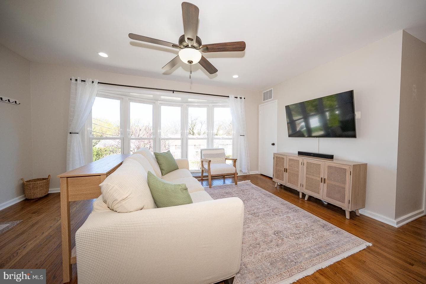 30 Midland Avenue photo 5