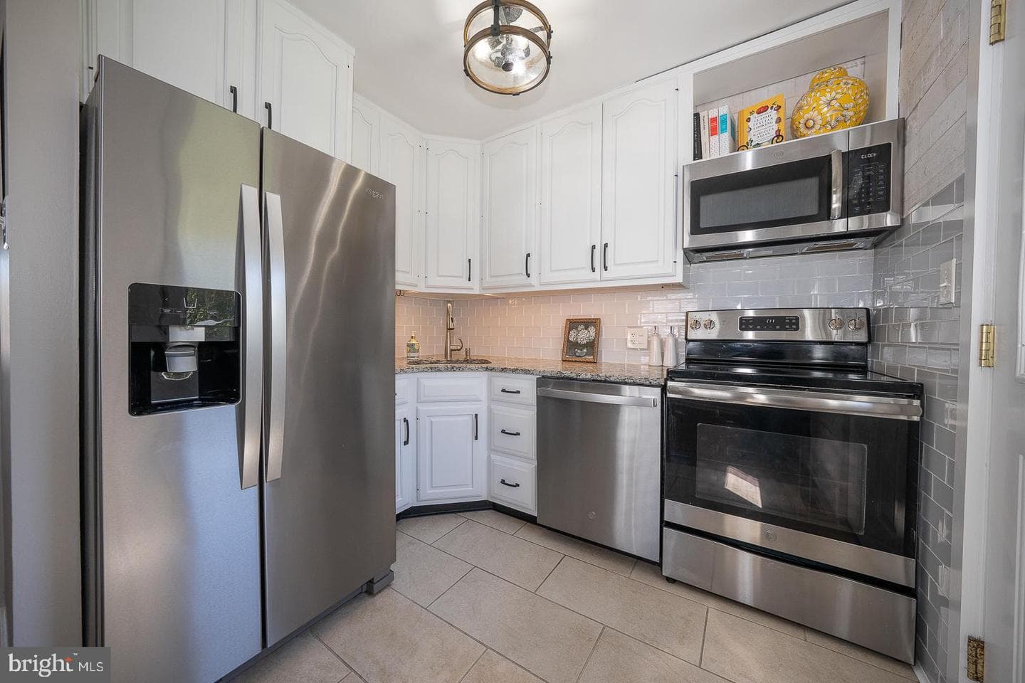 30 Midland Avenue photo 9