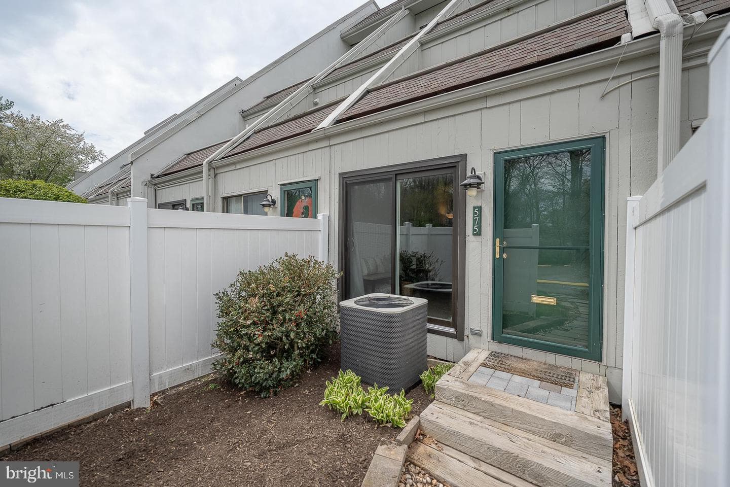 575 Summit House #575