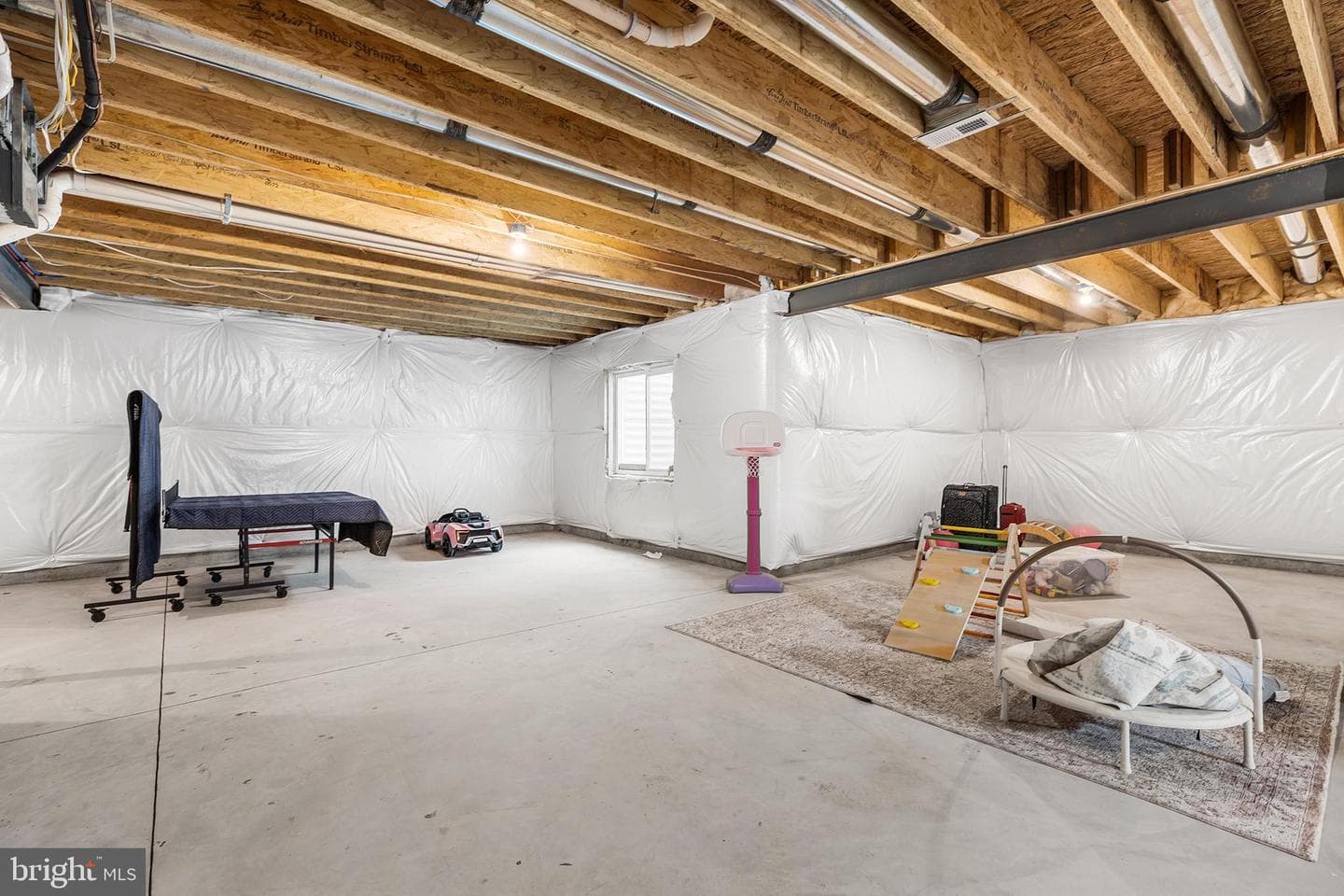 423 Emerald Court photo 32