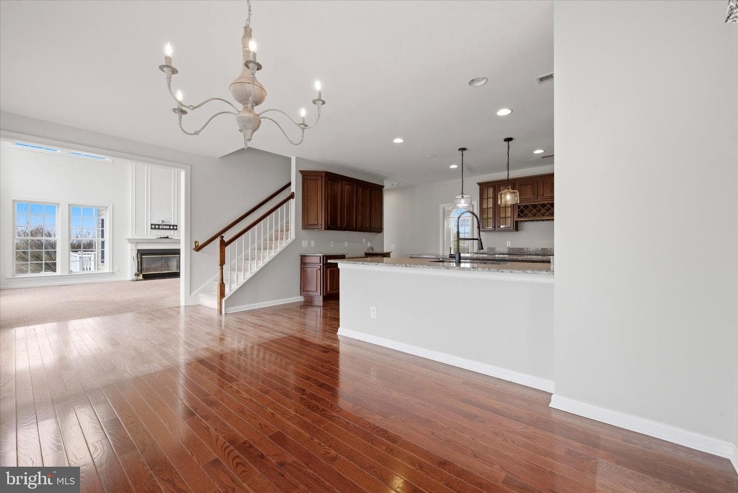 8 Deerfield Drive photo 15
