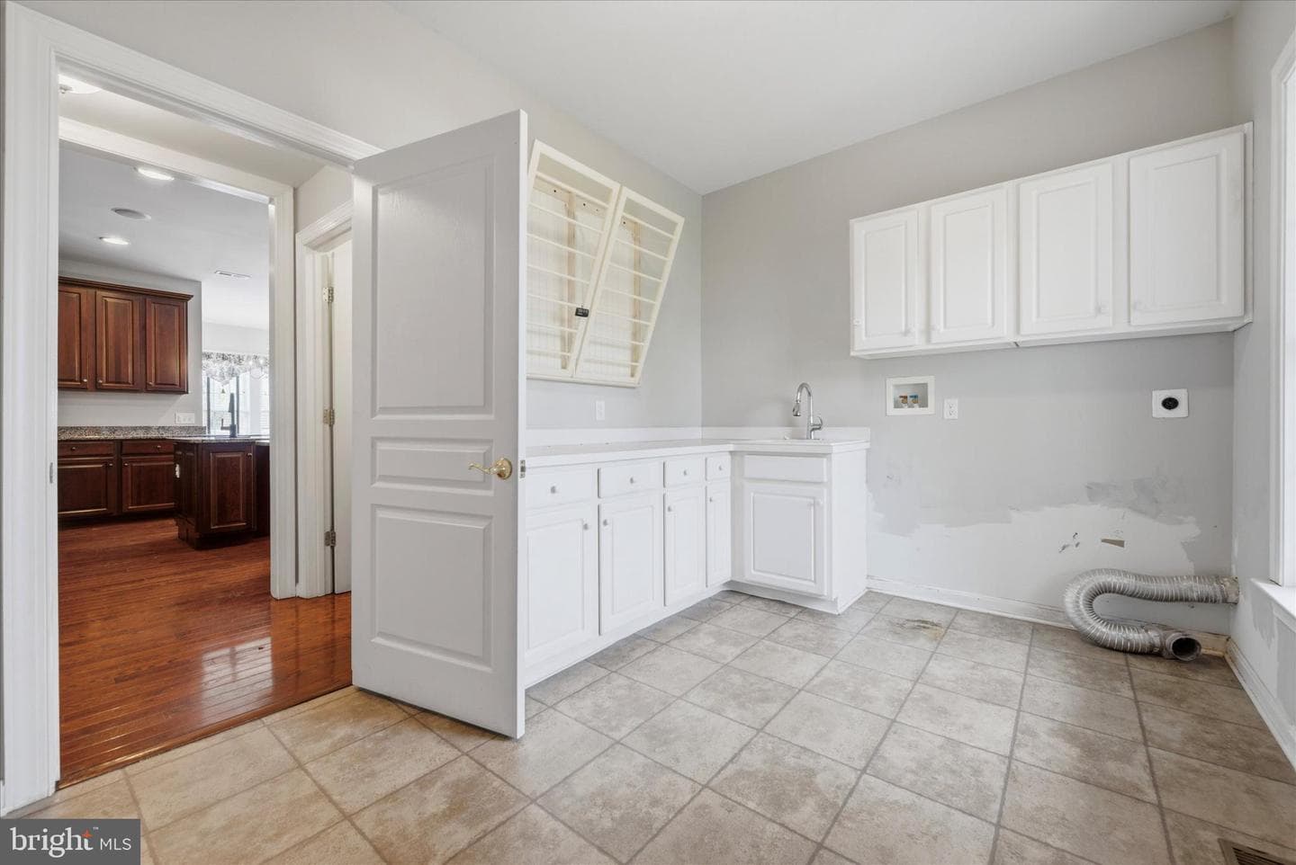 8 Deerfield Drive photo 20