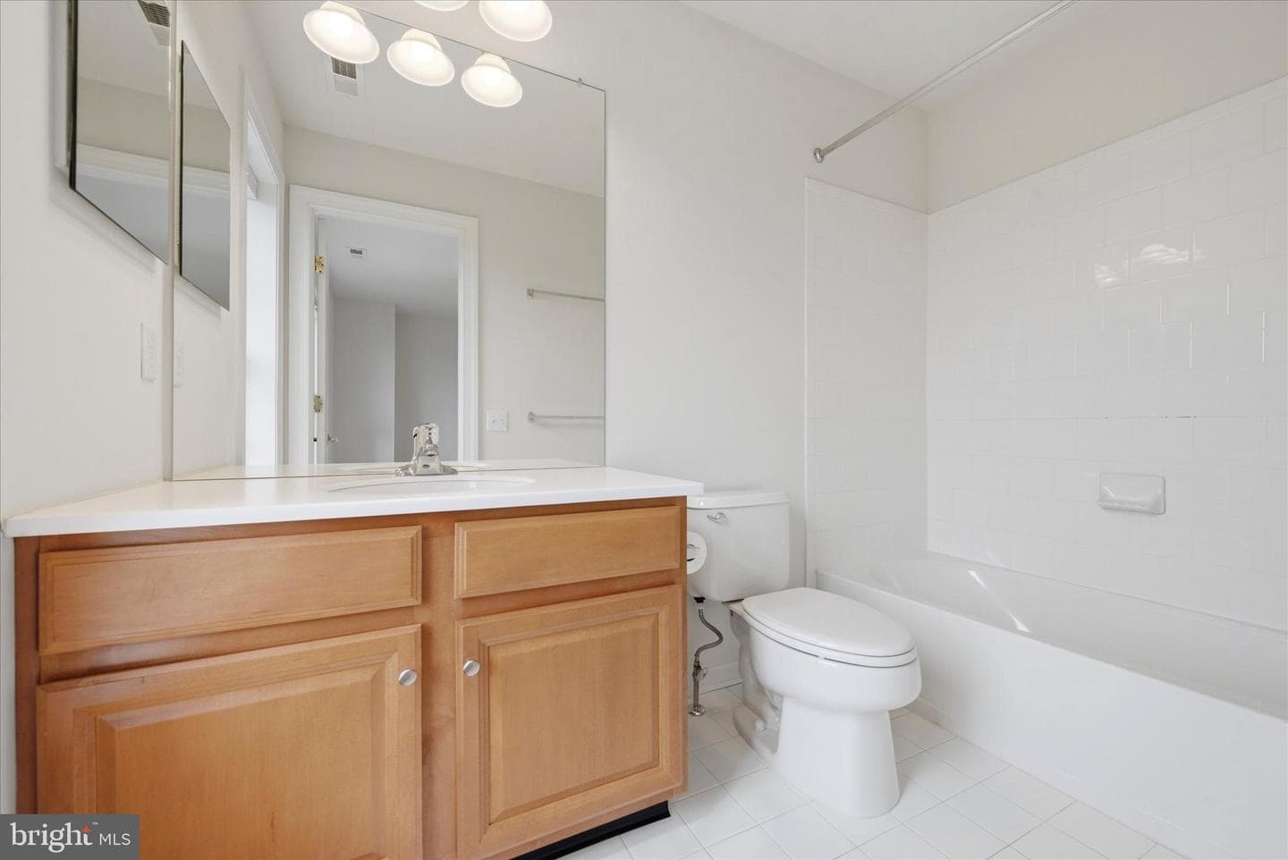 8 Deerfield Drive photo 28