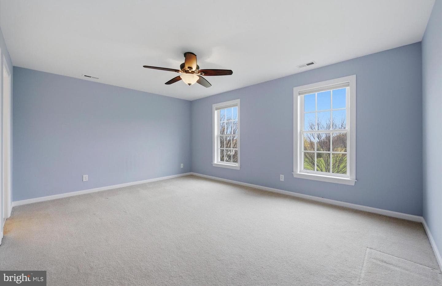 8 Deerfield Drive photo 29