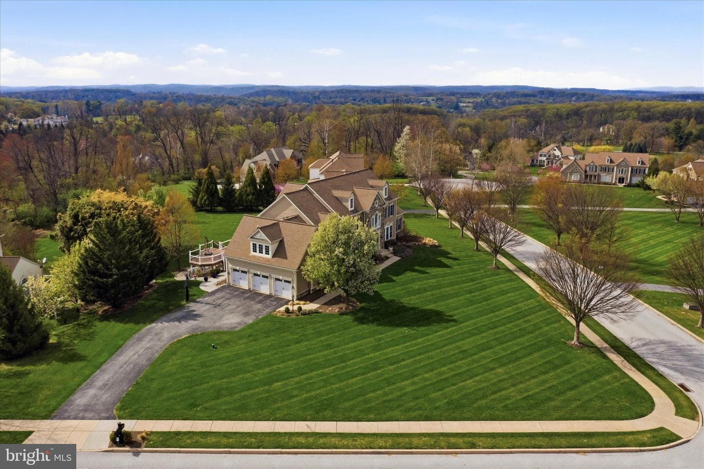8 Deerfield Drive photo 39