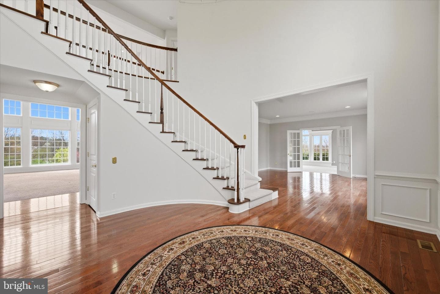 8 Deerfield Drive photo 4