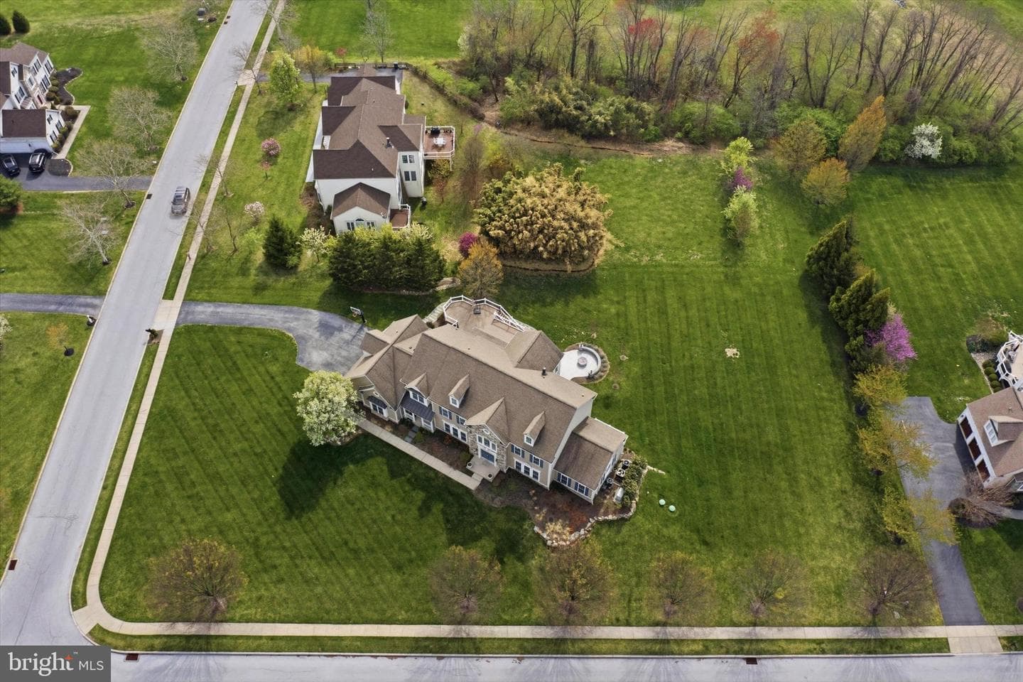 8 Deerfield Drive photo 41