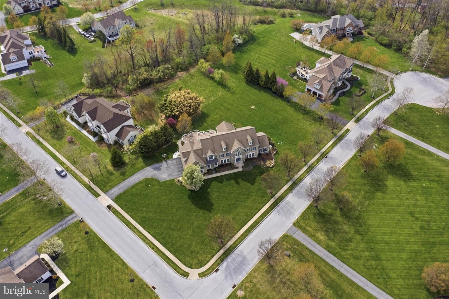 8 Deerfield Drive photo 43