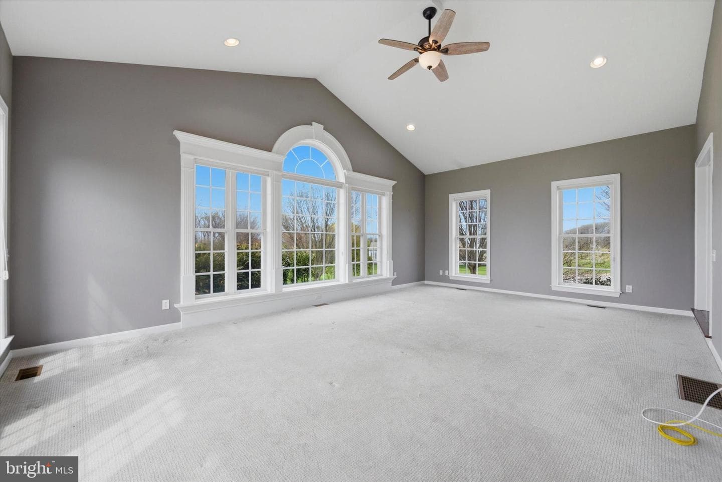 8 Deerfield Drive photo 9