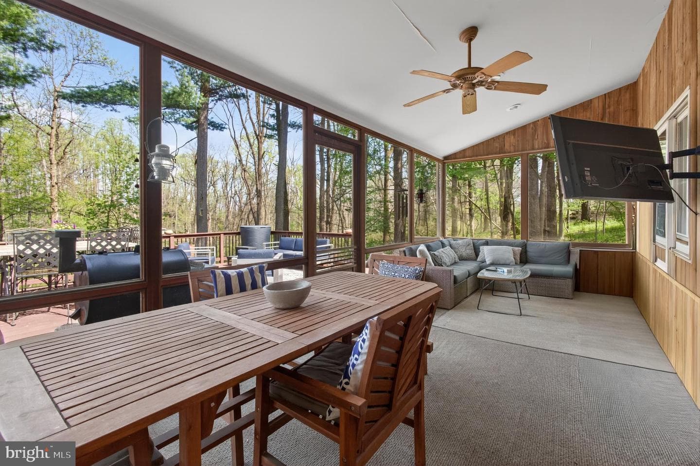 21 Pine Drive photo 4