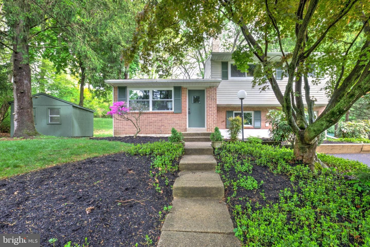 1287 Belmont Avenue photo 2