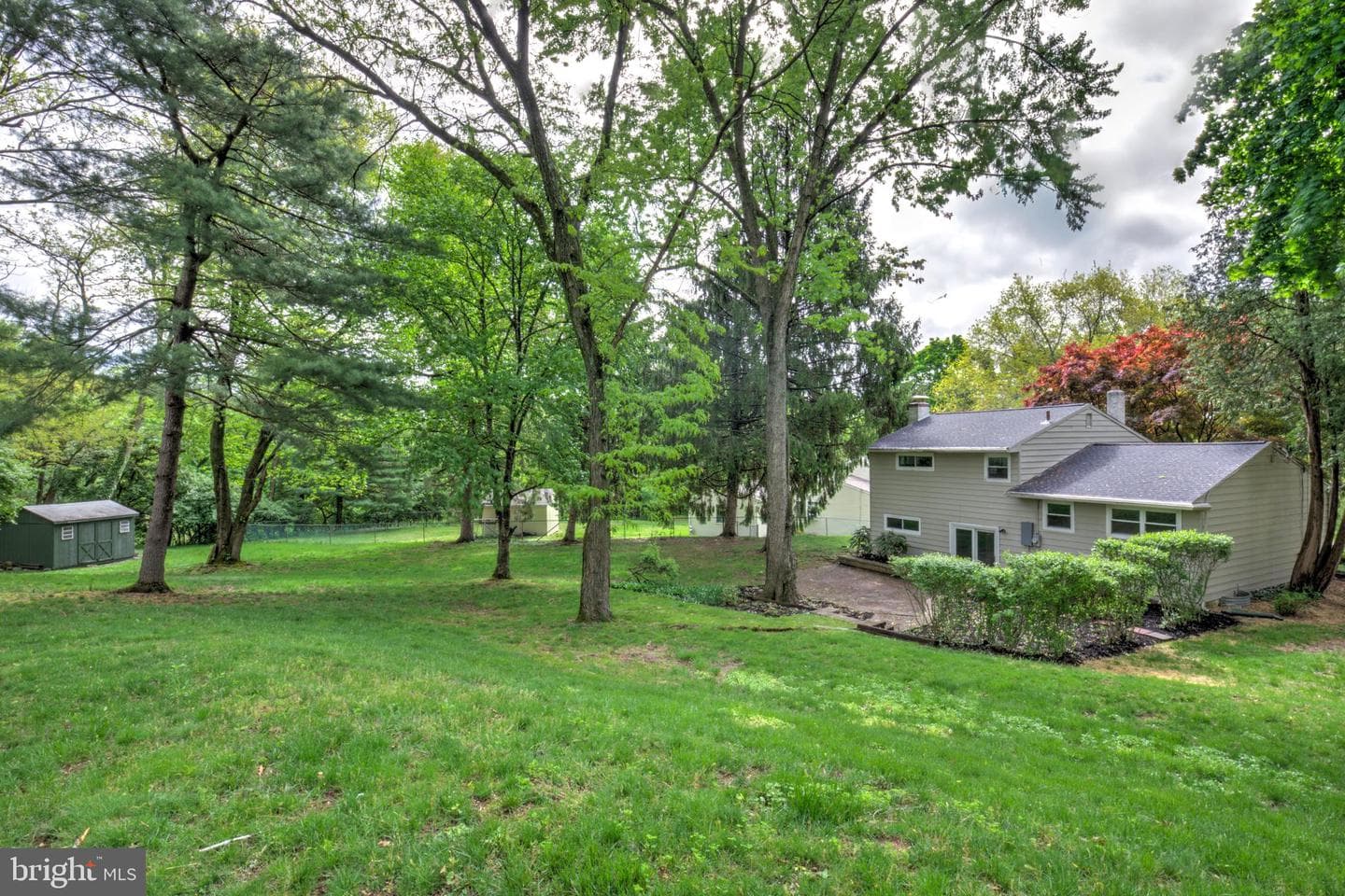 1287 Belmont Avenue photo 40