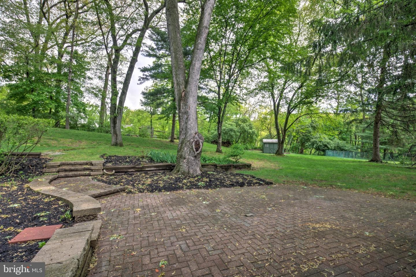 1287 Belmont Avenue photo 44