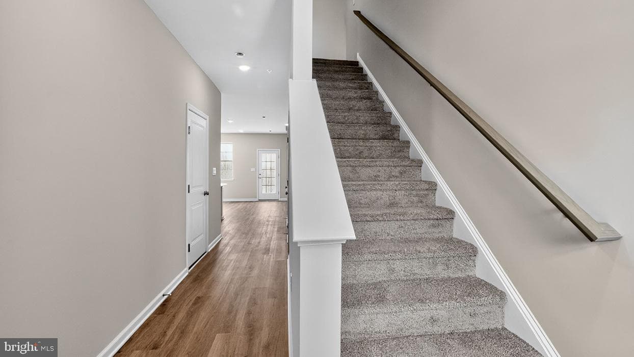 232 Derby Drive photo 4