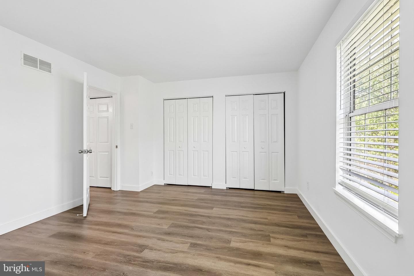 769 Bradford Terrace photo 25